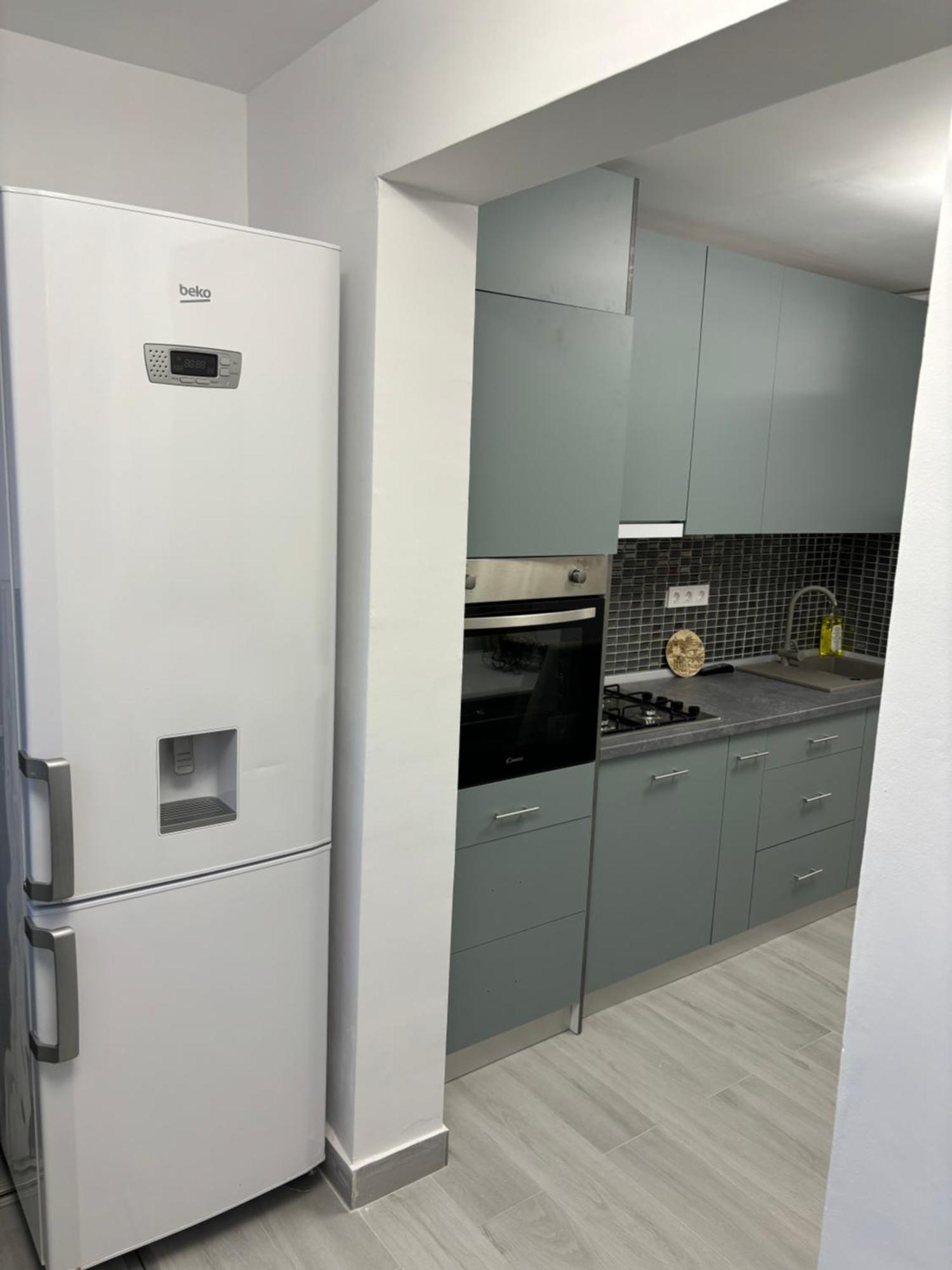 3 Camere Decomandat Boekarest Buitenkant foto